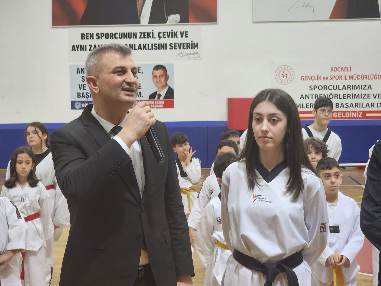 Gölcük'te Taekwondo Heyecanı: 270 Sporcu Kuşak Atlarken Öne Çıktı