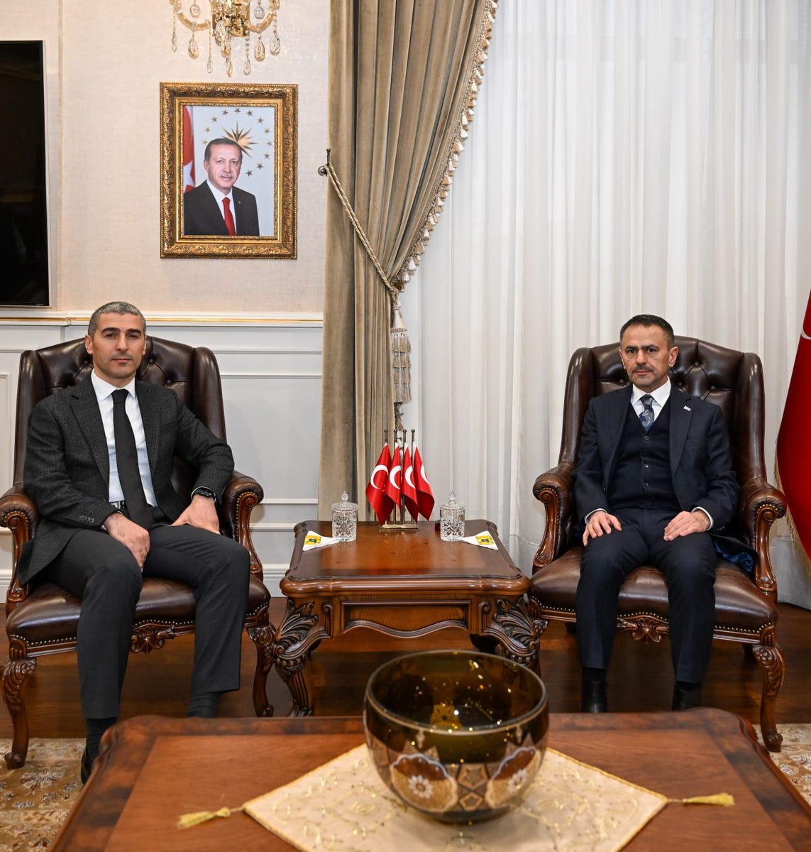 Uşak Valisi Dr. Naci Aktaş Kocaeli Valisi İlhami Aktaş’ı Ziyaret Etti