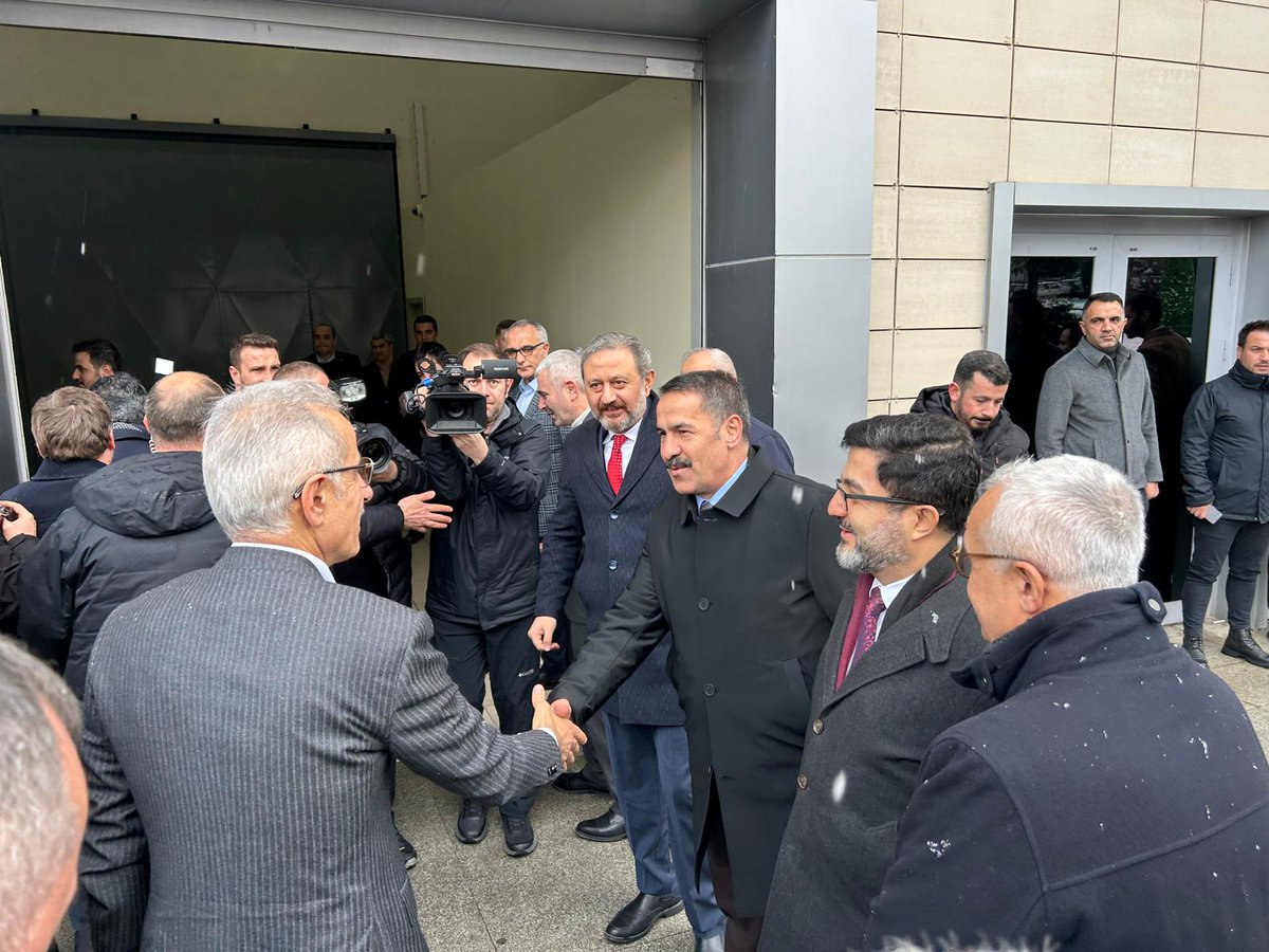 Kocaeli'de Ulaştırma Bakanı Öncülüğünde Değerlendirme Toplantısı Gerçekleştirildi
