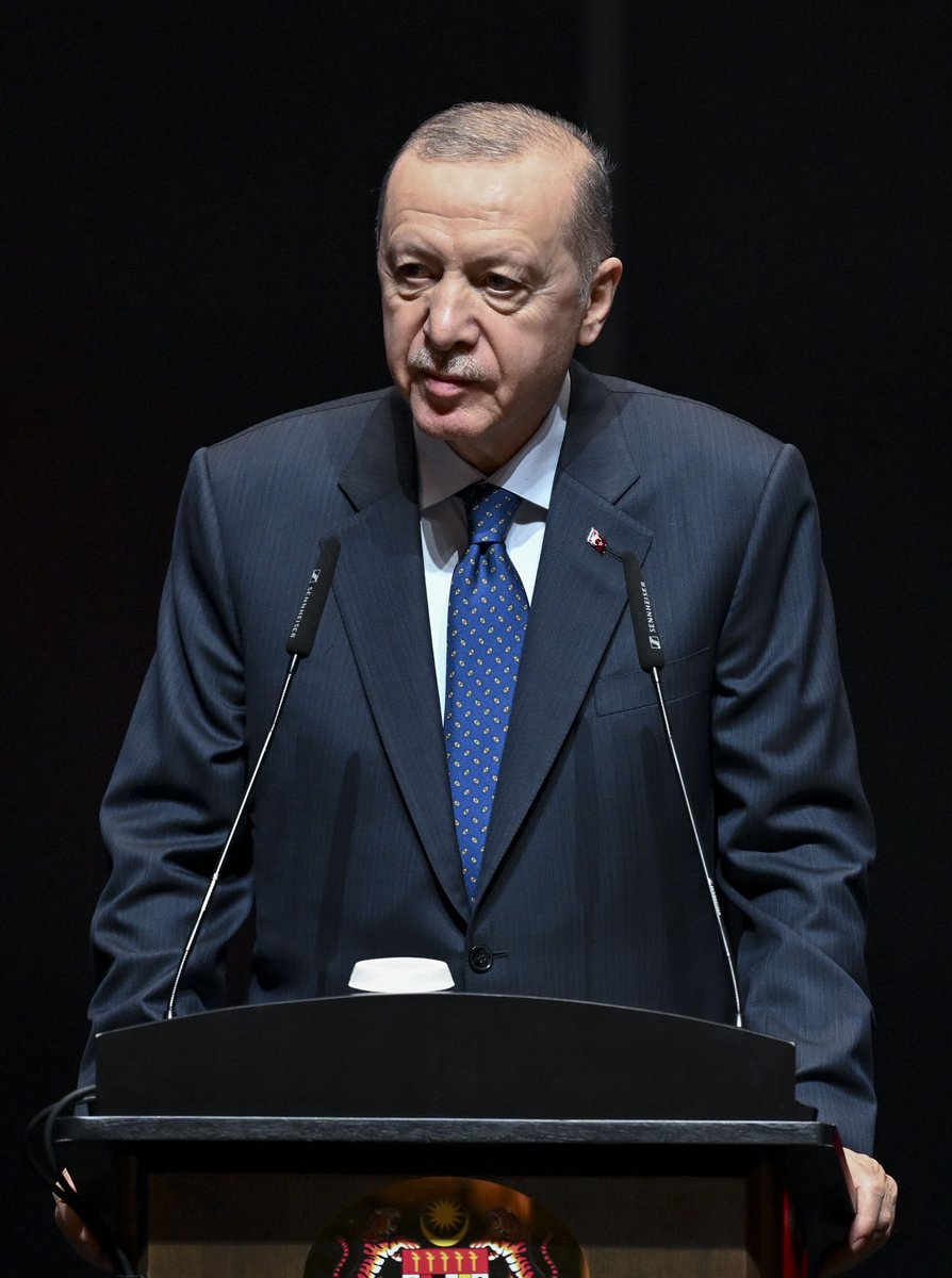 Dünyanın Yeni Küresel Düzene İhtiyacı Var