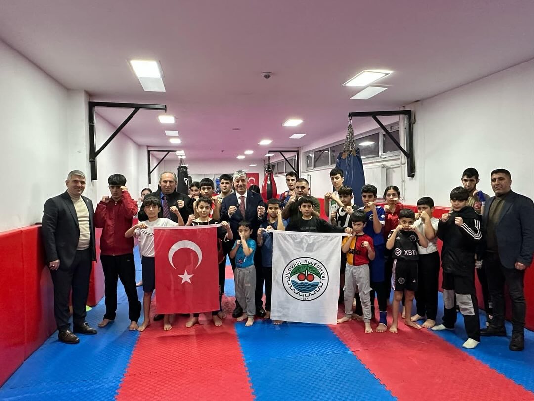 Dilovası Belediyesi'nden Wushu KickBox Takımına Destek