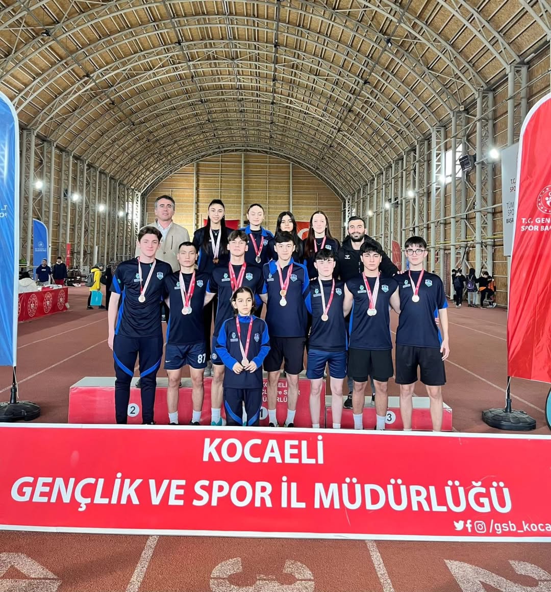 Kocaeli Atletizm İl Şampiyonası'nda Çayırova'nın Büyük Başarısı