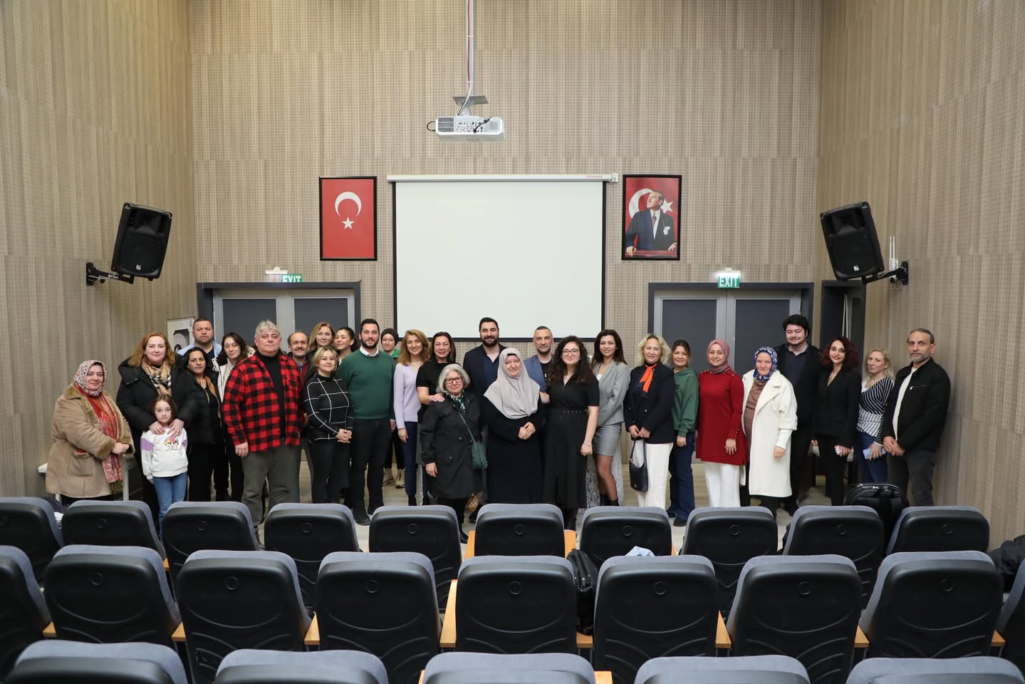 Karamürsel'de Kadın Girişimcilik Konferansı: Güçlü Kadınlar Yetişiyor
