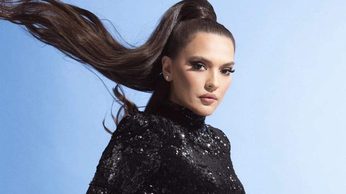 Demet Akalın'dan Özcan Deniz'e Destek Mesajı