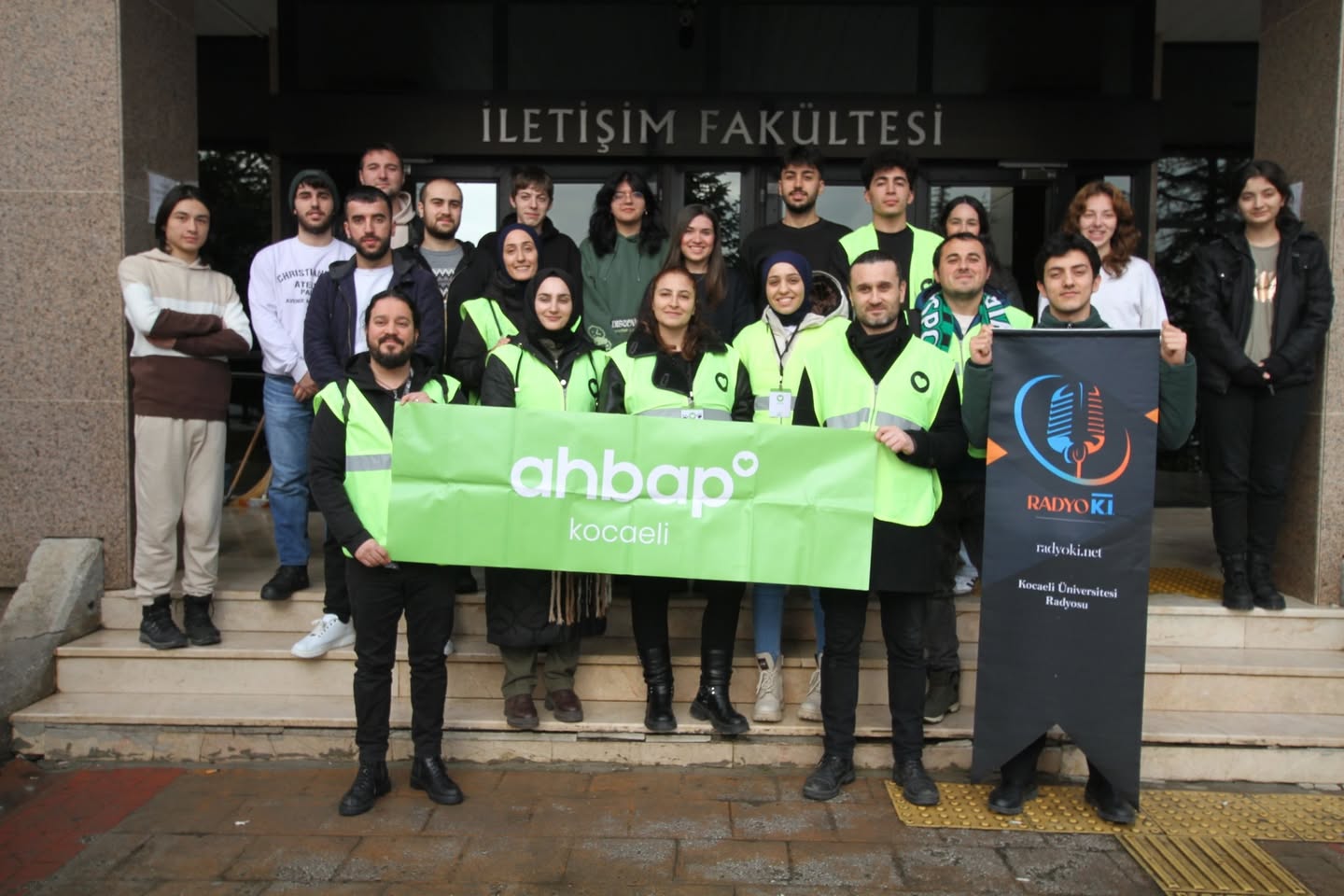 AHBAP Kocaeli Gönüllülerinin Dünya Radyo Günü Kapsamında Radyo K İ Ziyareti