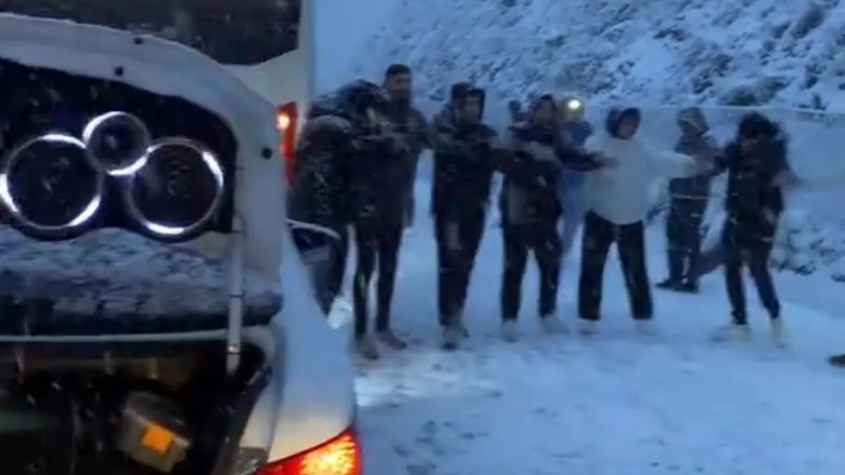 Kocaeli'de Kar Sevinci ve Trafik Sorunları Bir Arada