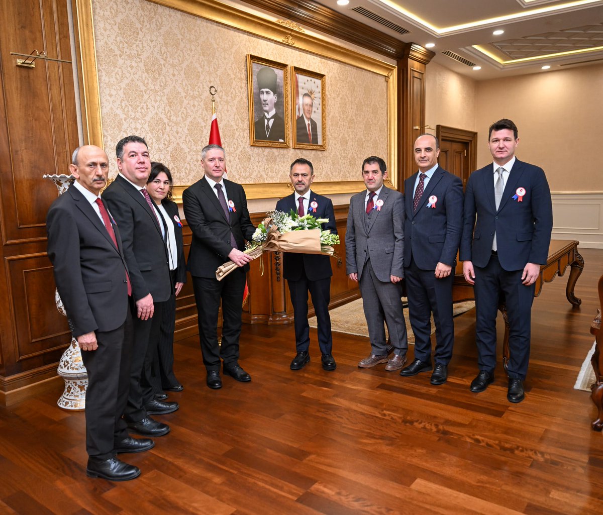 Kocaeli Valisi İlhami Aktaş'a Vergi Haftası Ziyareti