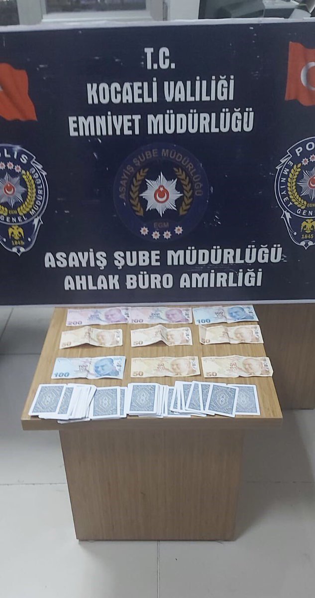 Kocaeli Gölcük'te Kumar Operasyonu: 8 Kişiye Yasal İşlem
