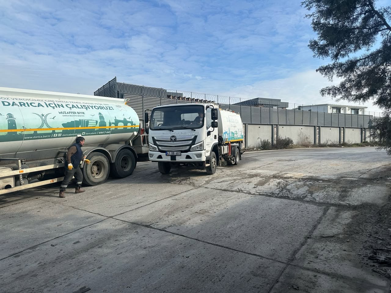 Darıca'da Kapsamlı Temizlik Çalışmaları Devam Ediyor