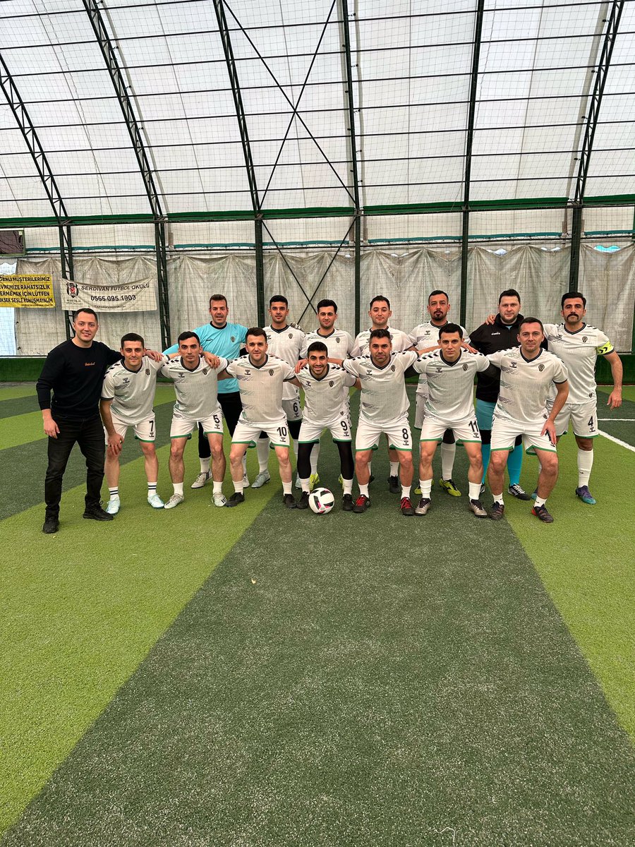 Kocaeli Emniyet Müdürlüğü Futbol Takımı Başarıya Koşuyor