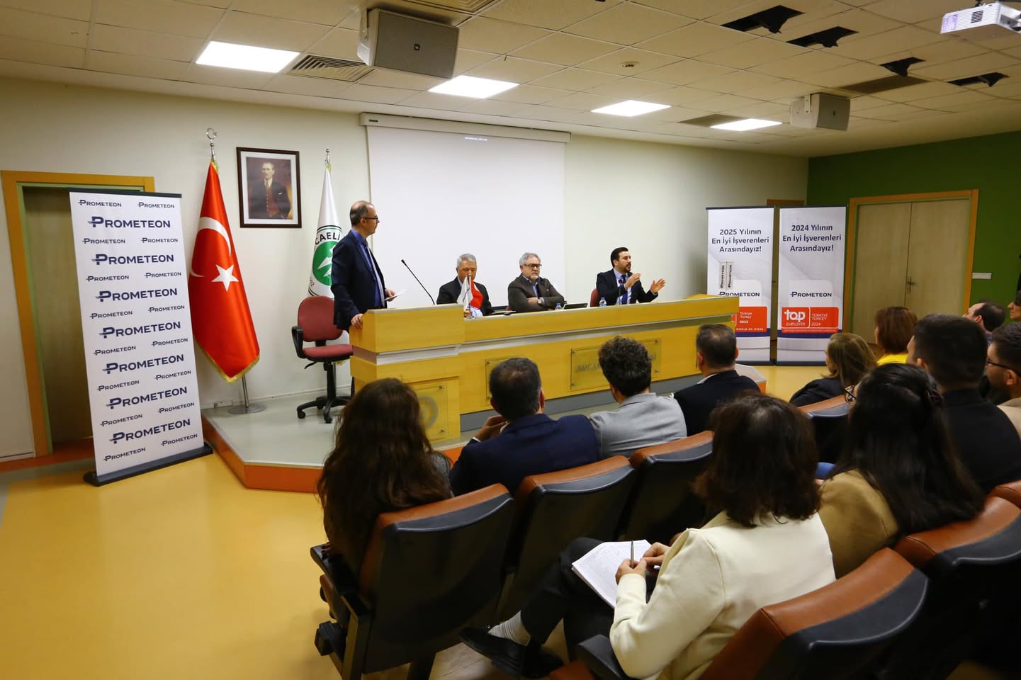 Üniversite ve Sanayi İş Birliği Güçleniyor: Öğrencilere İlham Veren Prometeon Paneli